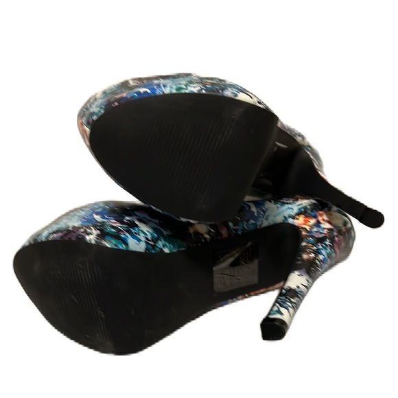 Women’s SHOEDAZZLE, Colorful, Art to Wear Heels, Size 7.5 - Picture 4 of 6